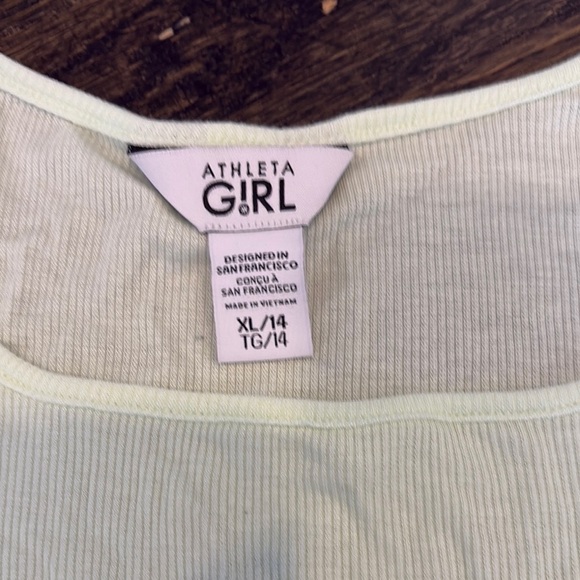 NWT Juniors Athleta Girl Light Green T-Shirt (size 14) - Picture 2 of 5